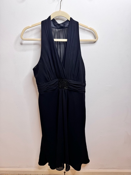 Jones Wear Dresses & Skirts - Jones Wear Black One-Shoulder Evening Dress with Beaded Waist